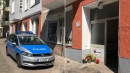 Во вторник национальный суд в Берлине наказал за длительное заключение двумя польскими строителями, обвиняемыми в убийстве 47-летнего музыканта Джима Ривза по гомофобным мотивам