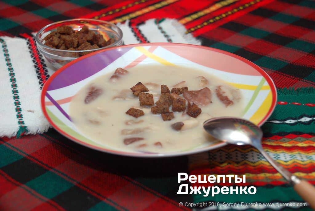 Домашний грибной крем-суп из белых грибов - невероятно ароматный первое блюдо, со странным вкусом